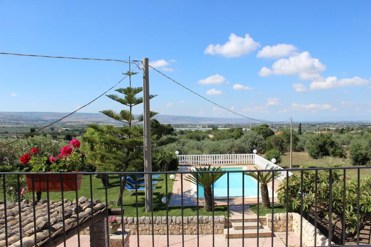 Villa Clara Chiaramonte Gulfi Exterior photo